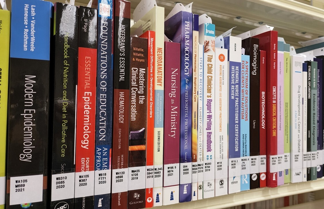 Chinese & Western Print Books and Perpetual E-books