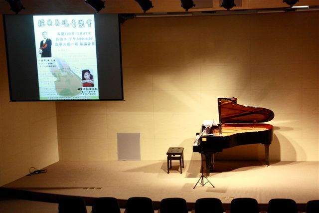 2011圖書館週 經典再現音樂會(另開新視窗/jpg檔)圖片