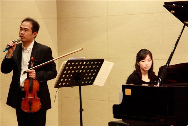 2011圖書館週 經典再現音樂會(另開新視窗/jpg檔)圖片