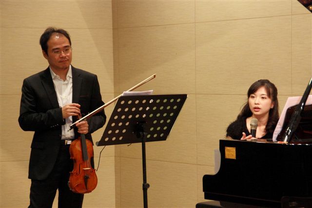 2011圖書館週 經典再現音樂會(另開新視窗/jpg檔)圖片