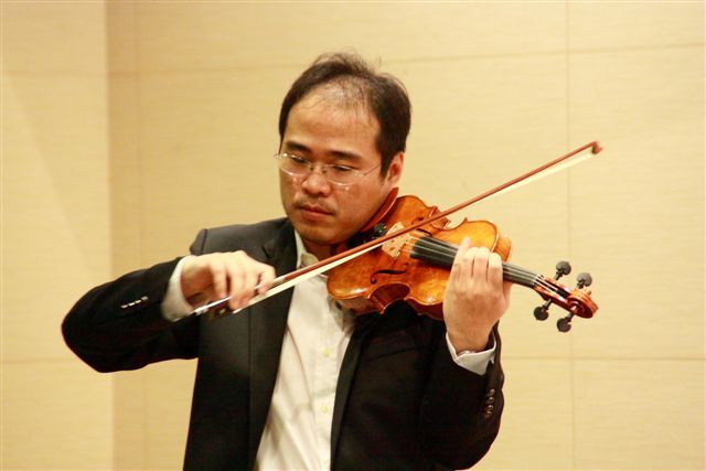 2011圖書館週 經典再現音樂會(另開新視窗/jpg檔)圖片