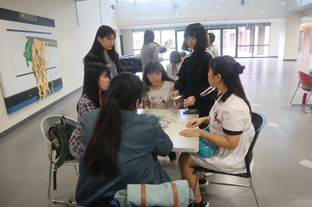 2019世界書香日 犯人在跳舞桌遊活動 16(另開新視窗/jpg檔)圖片