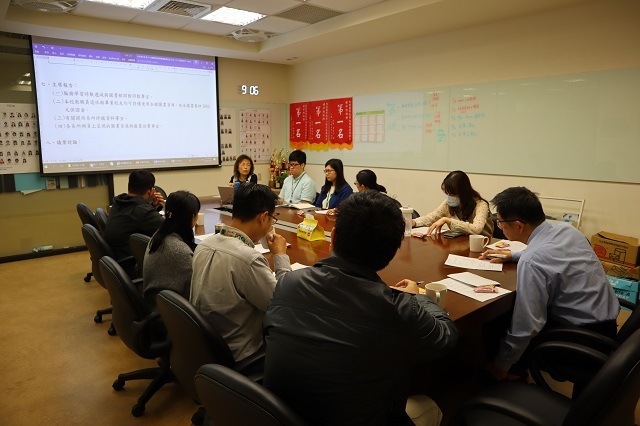 108學年度 第二次圖書諮詢委員會 3(另開新視窗/jpg檔)圖片