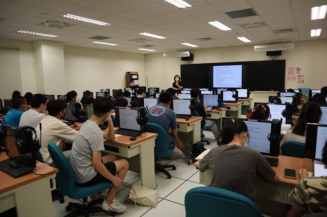 111-09-12 Access Medicine_醫學系四年級 3