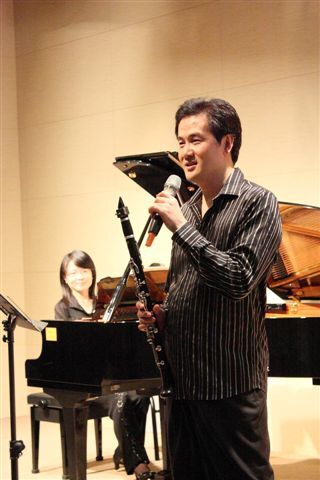 2010圖書館週 音樂會 - 單簧管的漫遊(另開新視窗/jpg檔)圖片
