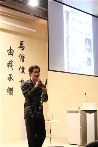 2010圖書館週 音樂會 - 單簧管的漫遊(另開新視窗/jpg檔)圖片