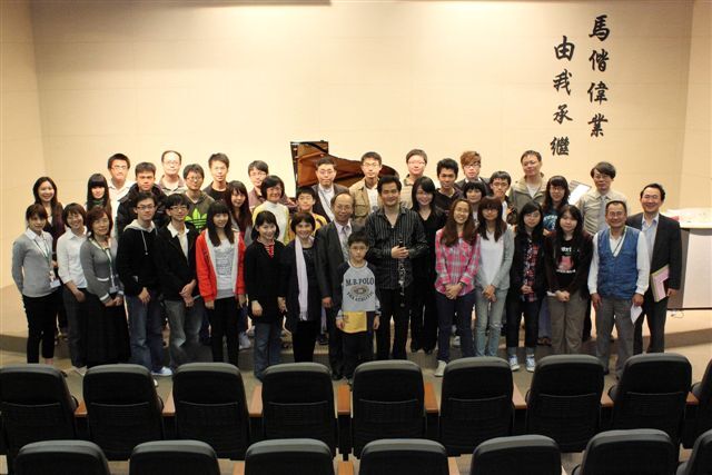 2010圖書館週 音樂會 - 單簧管的漫遊(另開新視窗/jpg檔)圖片
