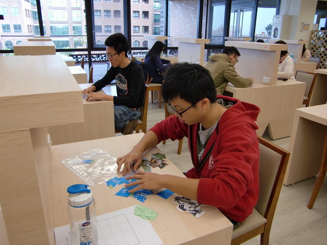 2014圖書館週海報 募集puzzle武林高手(另開新視窗/jpg檔)圖片