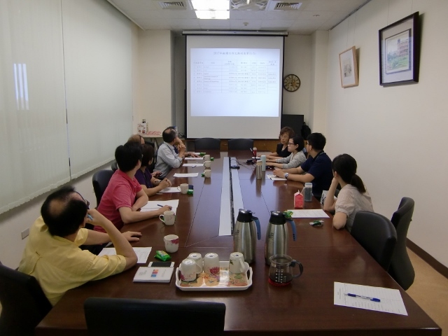 105學年度 第一次圖書諮詢委員會 4(另開新視窗/jpg檔)圖片