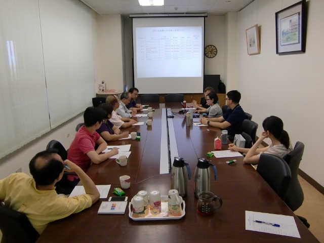 105學年度 第一次圖書諮詢委員會 9(另開新視窗/jpg檔)圖片