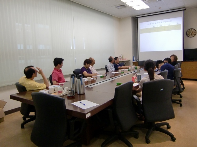 105學年度 第一次圖書諮詢委員會 30(另開新視窗/jpg檔)圖片