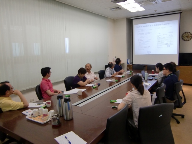 105學年度 第一次圖書諮詢委員會 35(另開新視窗/jpg檔)圖片