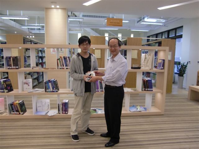 2013世界書香日頒獎 4(另開新視窗/jpg檔)圖片