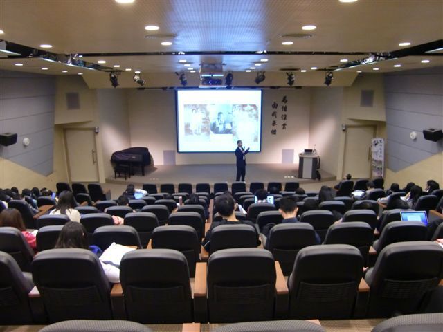 2013-12-04 演講活動-陳克華醫師【尋找生命的完整性】演講(另開新視窗/jpg檔)圖片
