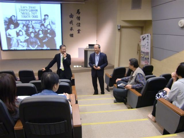 2013-12-04 演講活動-陳克華醫師【尋找生命的完整性】演講(另開新視窗/jpg檔)圖片