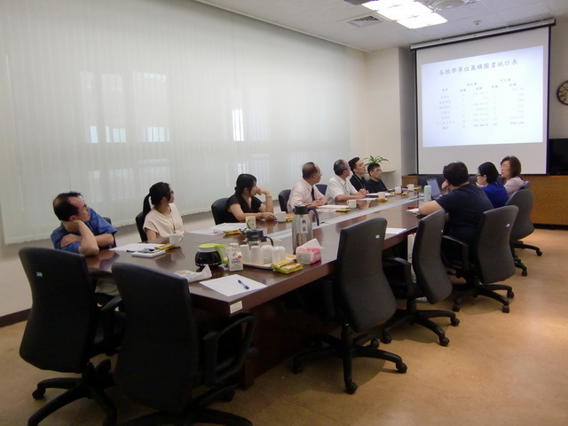 103學年度 第五次圖書諮詢委員會 8(另開新視窗/jpg檔)圖片