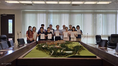 113學年度圖書諮詢委員會圖片