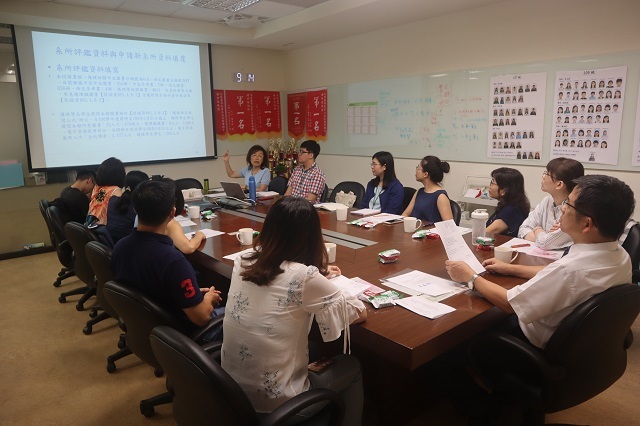 108學年度 第一次圖書諮詢委員會 22(另開新視窗/jpg檔)圖片