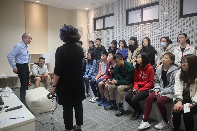108-11-14 醫學概論VR體驗_醫護同學 1(另開新視窗/jpg檔)圖片