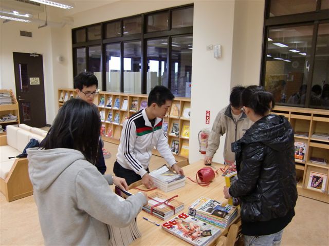 98學年下學期(另開新視窗/jpg檔)圖片