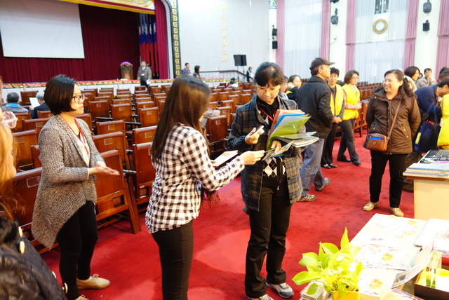 2014-12-06 2014年中華民國圖書館學會海報展(另開新視窗/jpg檔)圖片
