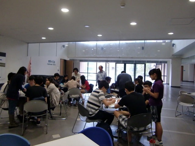 2016世界書香日 妙探尋兇桌遊活動 3(另開新視窗/jpg檔)圖片