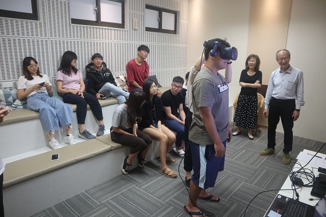108-10-08 醫學資訊學VR體驗第一批_醫學二 1(另開新視窗/jpg檔)圖片