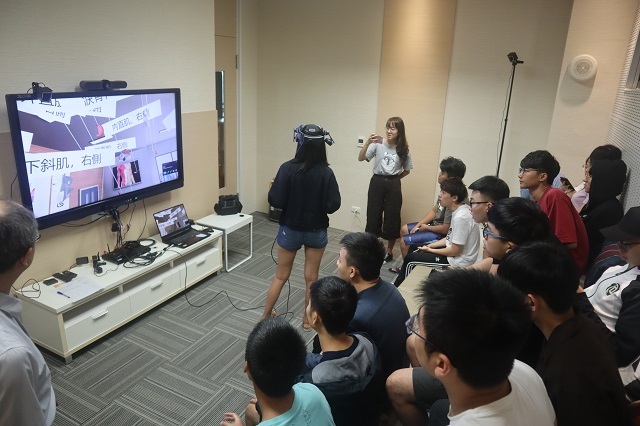 108-10-08 醫學資訊學VR體驗第一批_醫學二 16(另開新視窗/jpg檔)圖片
