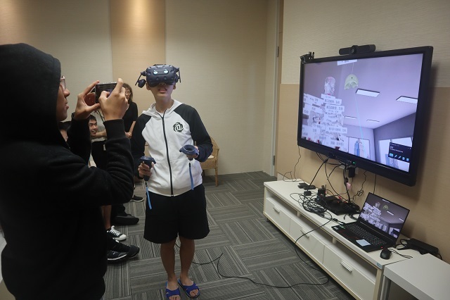 108-10-08 醫學資訊學VR體驗第一批_醫學二 30(另開新視窗/jpg檔)圖片