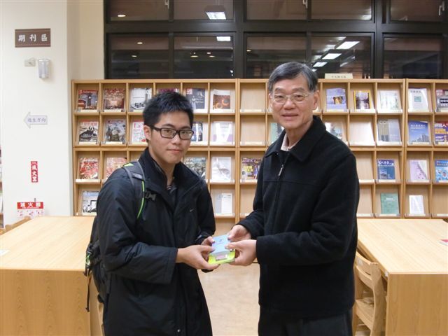 2011圖書館週頒獎(另開新視窗/jpg檔)圖片
