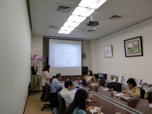 104學年度 第二次圖書諮詢委員會 2(另開新視窗/jpg檔)圖片