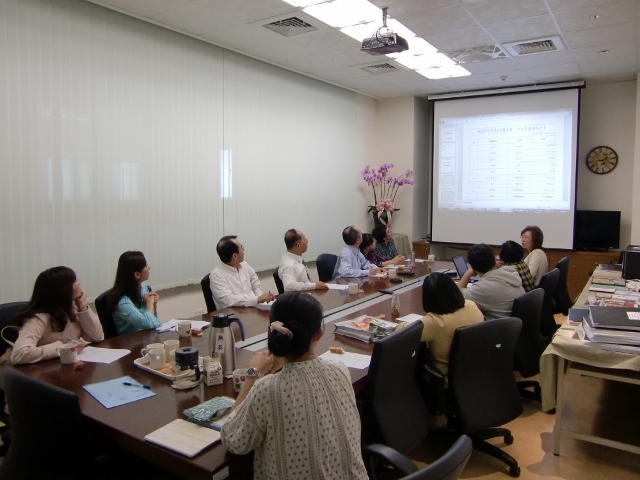 104學年度 第二次圖書諮詢委員會 11(另開新視窗/jpg檔)圖片