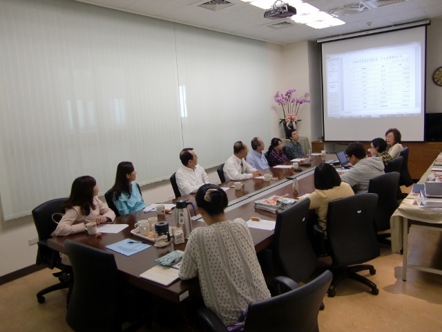 104學年度 第二次圖書諮詢委員會 14(另開新視窗/jpg檔)圖片