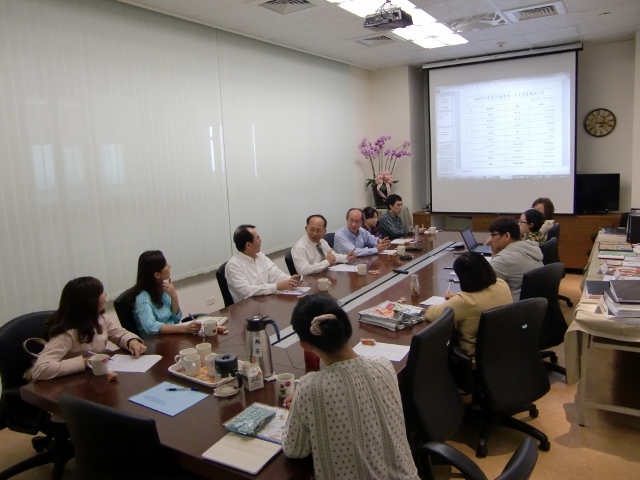 104學年度 第二次圖書諮詢委員會 18(另開新視窗/jpg檔)圖片