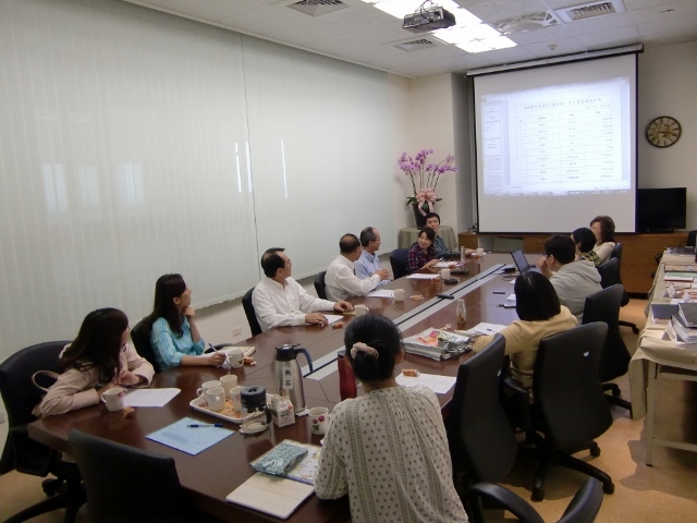 104學年度 第二次圖書諮詢委員會 19(另開新視窗/jpg檔)圖片