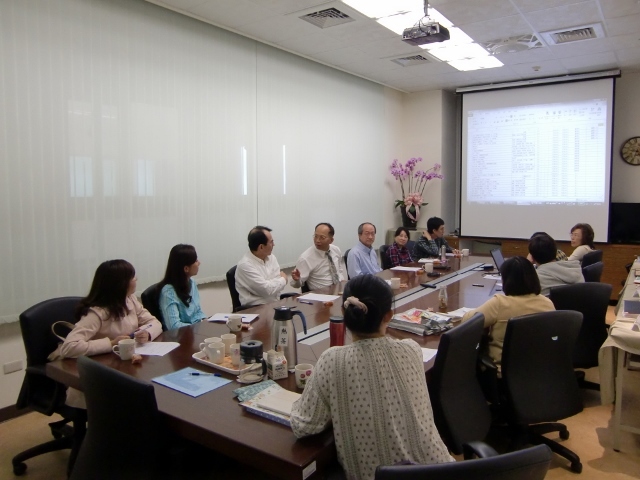 104學年度 第二次圖書諮詢委員會 41(另開新視窗/jpg檔)圖片