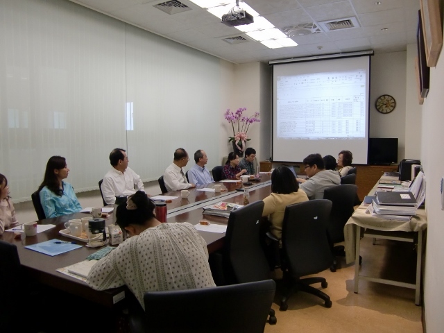 104學年度 第二次圖書諮詢委員會 44(另開新視窗/jpg檔)圖片
