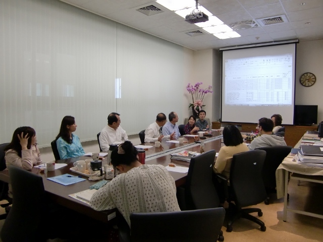 104學年度 第二次圖書諮詢委員會 45(另開新視窗/jpg檔)圖片
