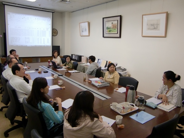 104學年度 第二次圖書諮詢委員會 49(另開新視窗/jpg檔)圖片