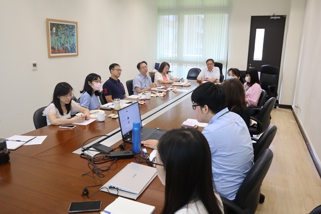 109學年度 第一次圖書諮詢委員會 9(另開新視窗/jpg檔)圖片