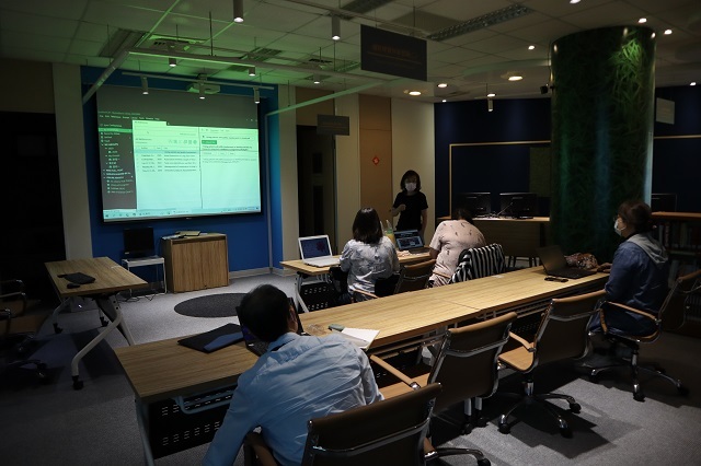 111-09-28 資訊檢索 EDS EndNote_長照所 2