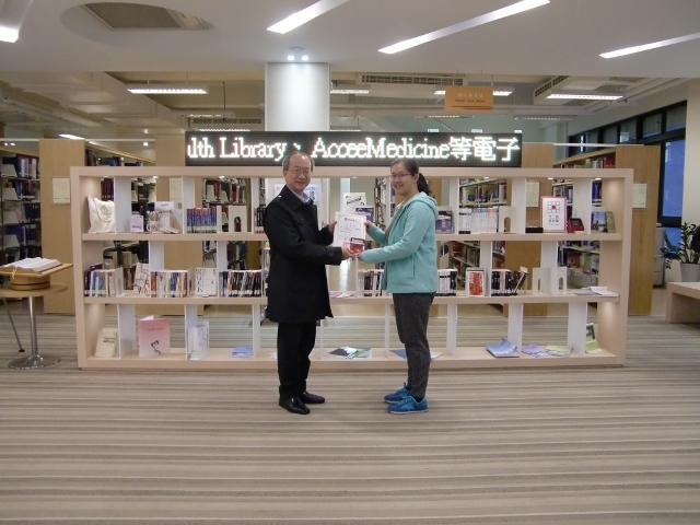 2015圖書館週頒獎(另開新視窗/jpg檔)圖片