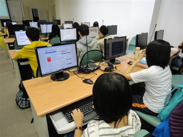 102-11-11 圖書館電子資源講解 _聽語學系一4