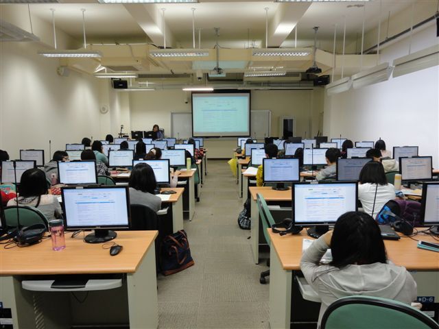 102-11-11 圖書館電子資源講解 _聽語學系一6