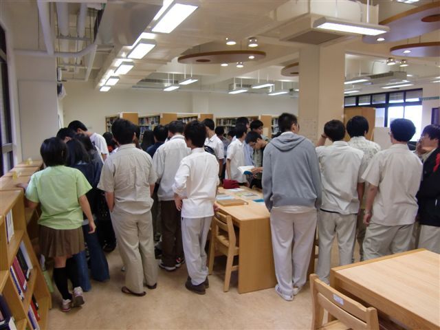 2011-11-22 古籍經典主題書展 (馬偕醫學院)(另開新視窗/jpg檔)圖片