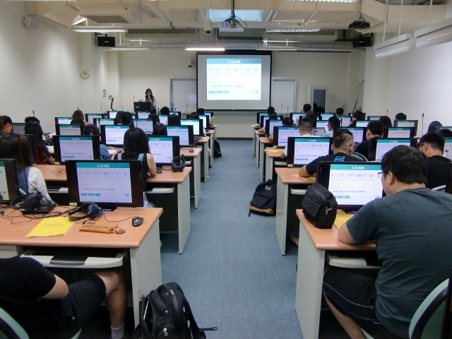 106-09-11 Health Library_醫學系三 18
