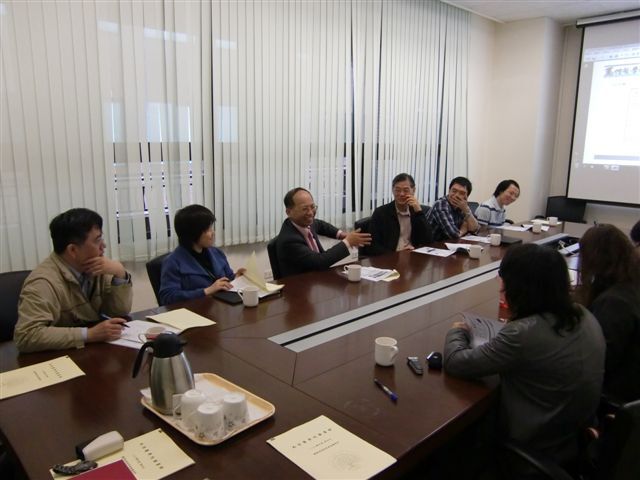 100學年度 第四次圖書諮詢委員會 11(另開新視窗/jpg檔)圖片