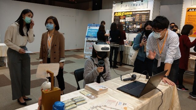 2020-12-12 2020年中華民國圖書館學會海報展(另開新視窗/jpg檔)圖片