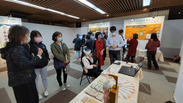 2020-12-12 2020年中華民國圖書館學會海報展(另開新視窗/jpg檔)圖片