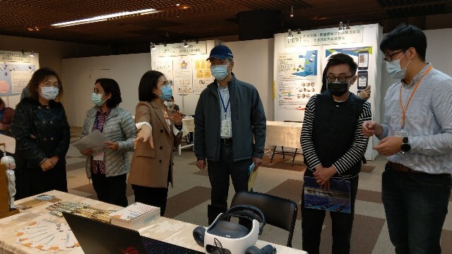 2020-12-12 2020年中華民國圖書館學會海報展(另開新視窗/jpg檔)圖片